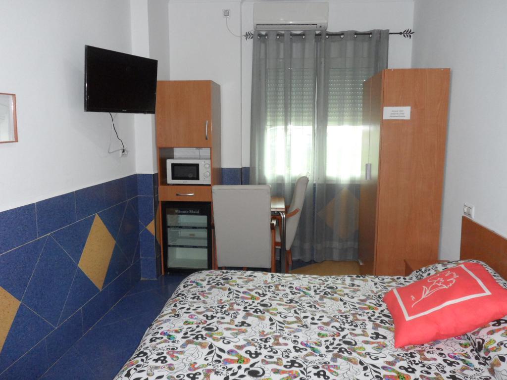 Hostal Via Del Caminante Madrigalejo المظهر الخارجي الصورة