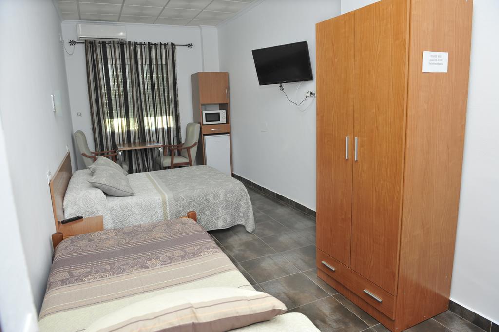 Hostal Via Del Caminante Madrigalejo المظهر الخارجي الصورة