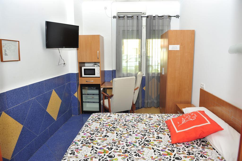 Hostal Via Del Caminante Madrigalejo المظهر الخارجي الصورة