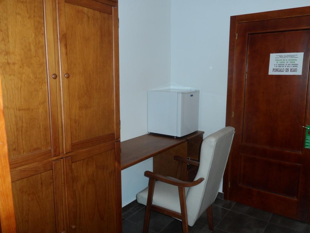 Hostal Via Del Caminante Madrigalejo المظهر الخارجي الصورة