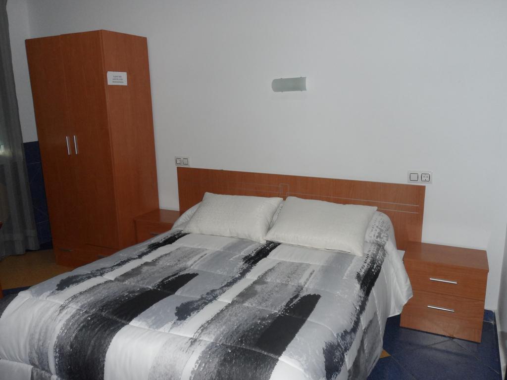 Hostal Via Del Caminante Madrigalejo المظهر الخارجي الصورة