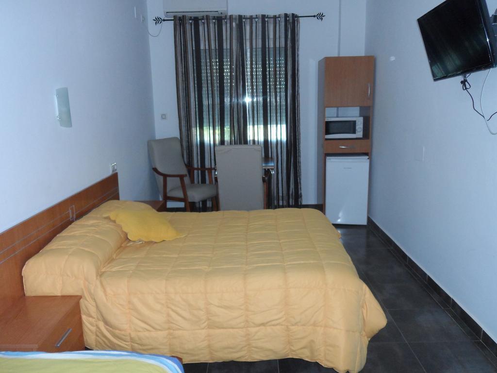 Hostal Via Del Caminante Madrigalejo المظهر الخارجي الصورة