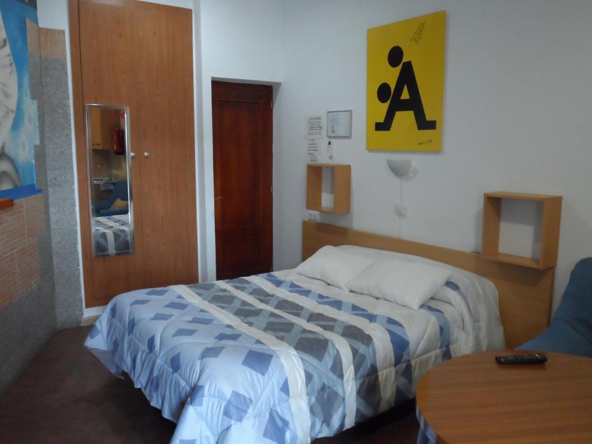 Hostal Via Del Caminante Madrigalejo المظهر الخارجي الصورة